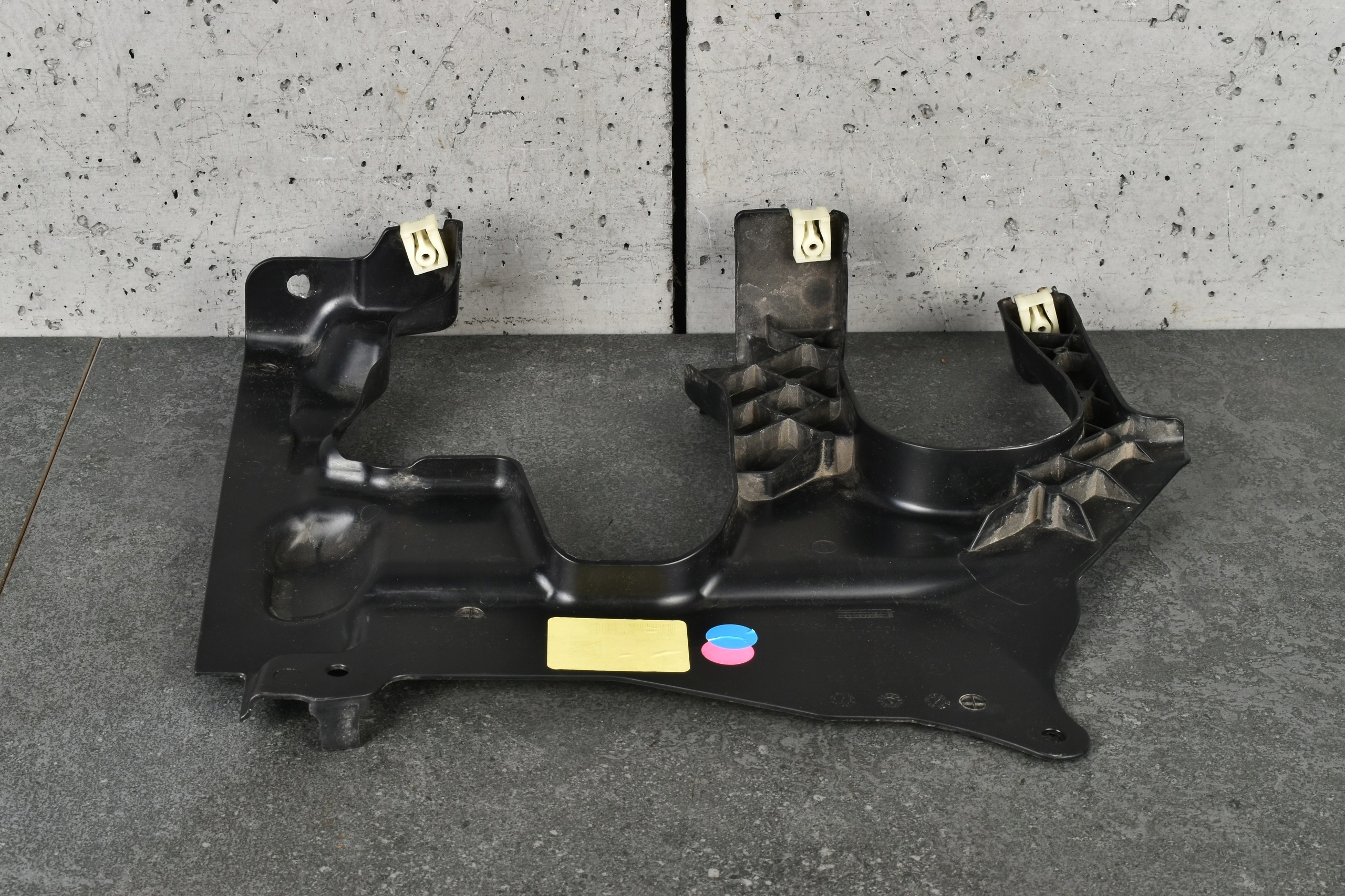 BMW X3 G45 5A13268 Cache direction droite image 4