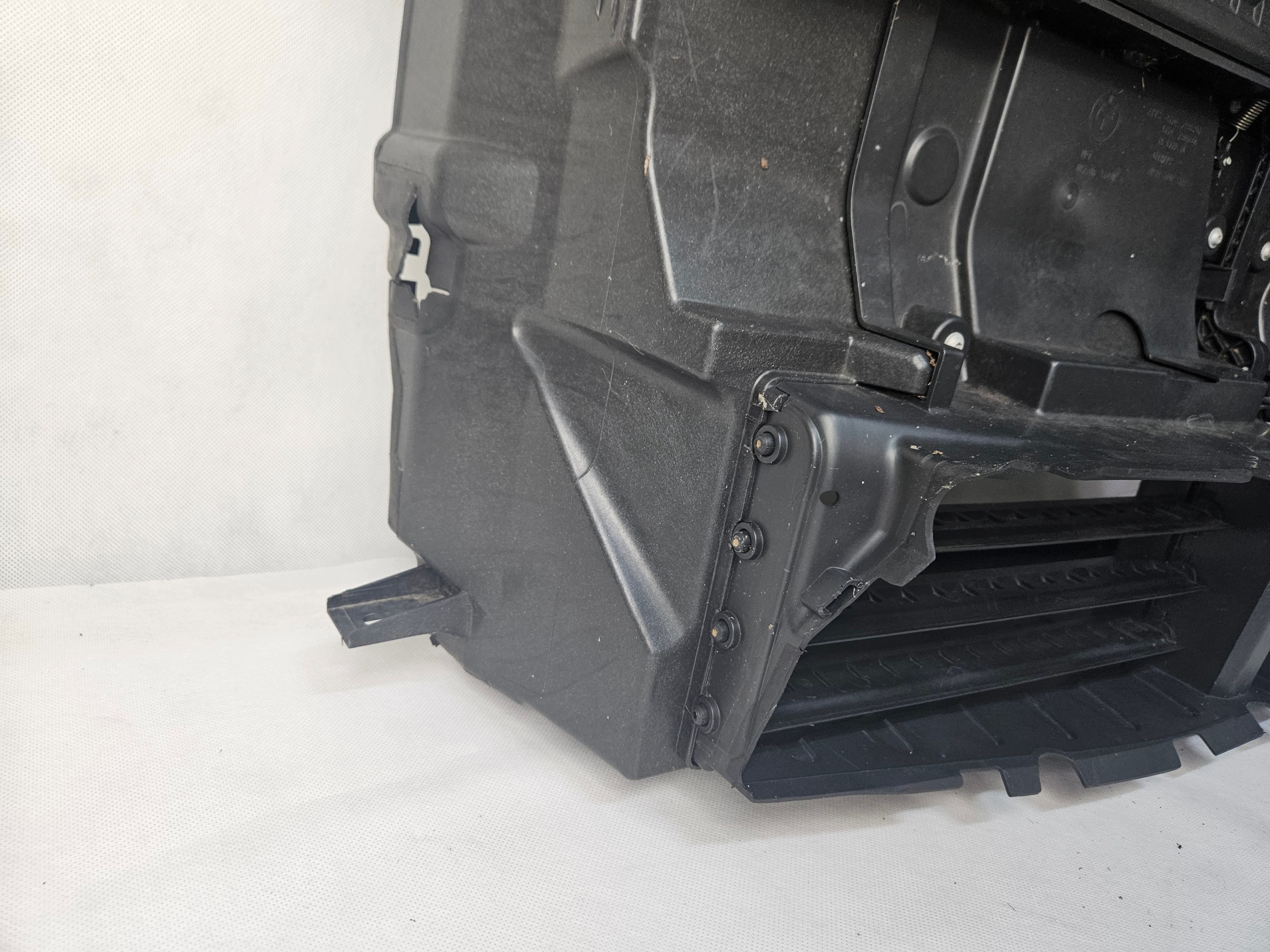Frontlenker Luftführung Rahmen Kunststoff Rollo Jalousie BMW 2 F45 F46 image 4