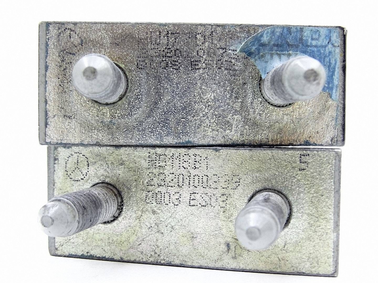 Charnière porte avant droite Mercedes C118 WAH44158 image 3