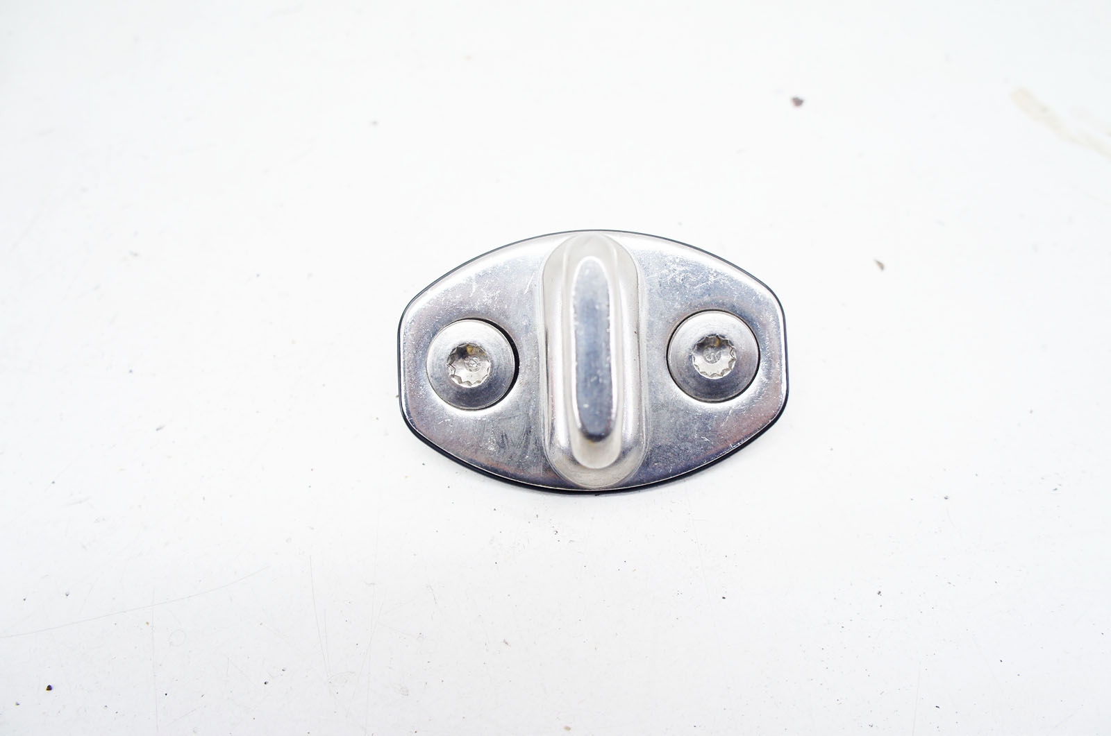 Audi Q3 8U Loquets de Porte Usagé 8T0837033 image 4