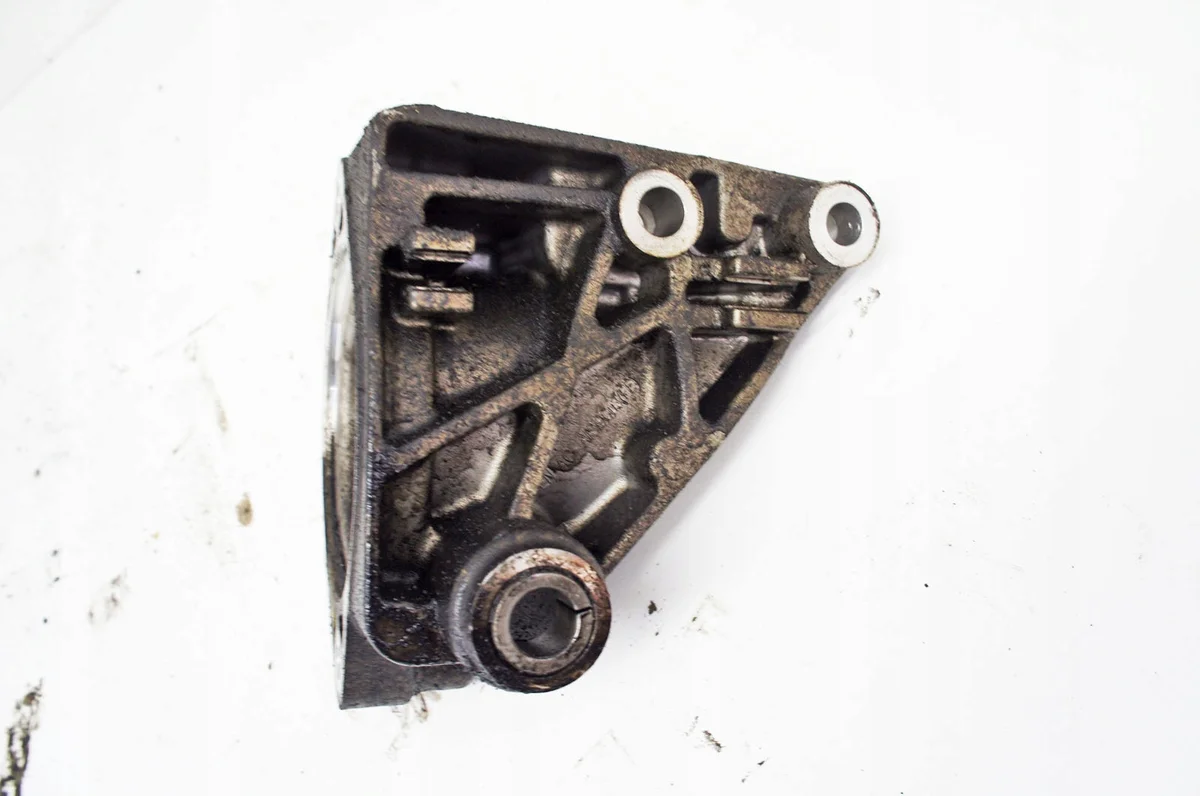 Infiniti Q30 1.5d Drive Shaft Support Right Front