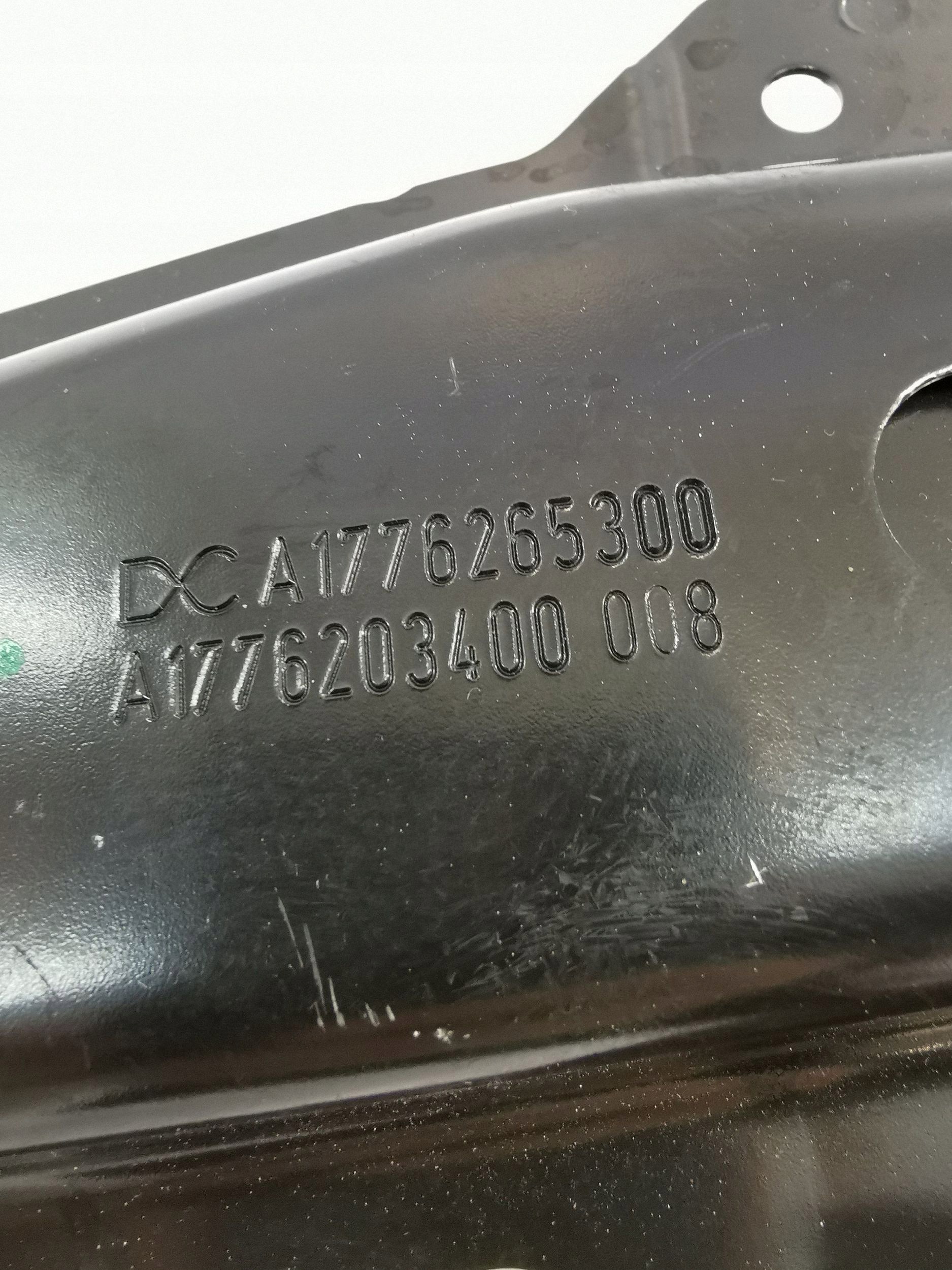 Mercedes-Benz A W177 Ausgleichsbehälterdeckel A1776265300 image 5