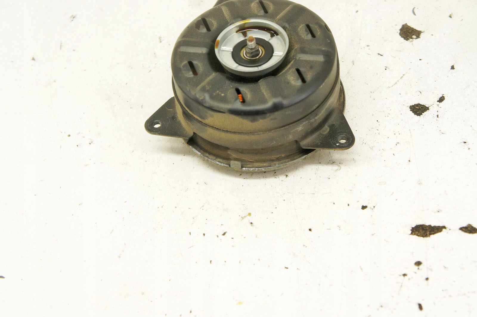 Ventilateur de radiateur Toyota Corolla E21 1.6i