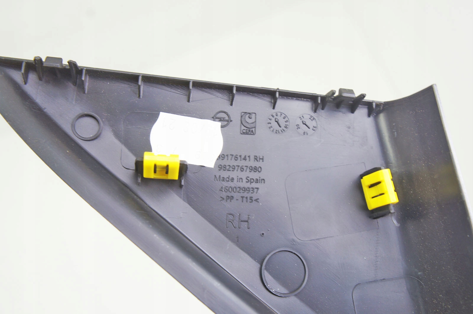 Opel Corsa F Moldura Puerta Delantera Derecha Usada image 3