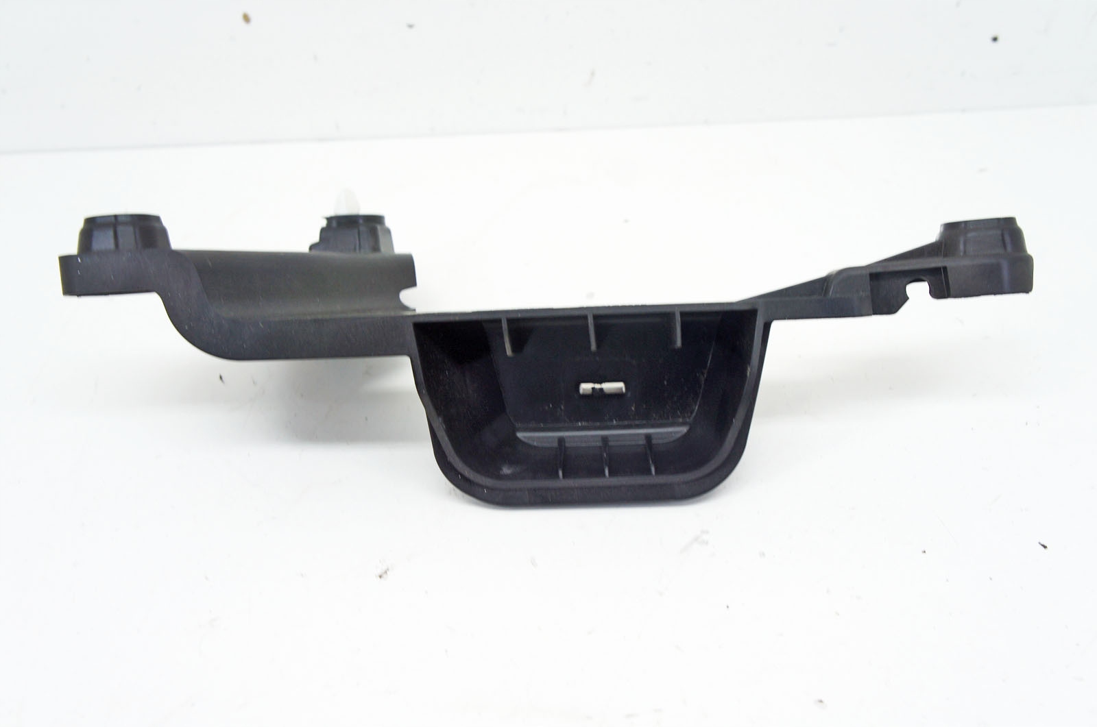 Opel Corsa F oven paneelin tukirauta vasen taka