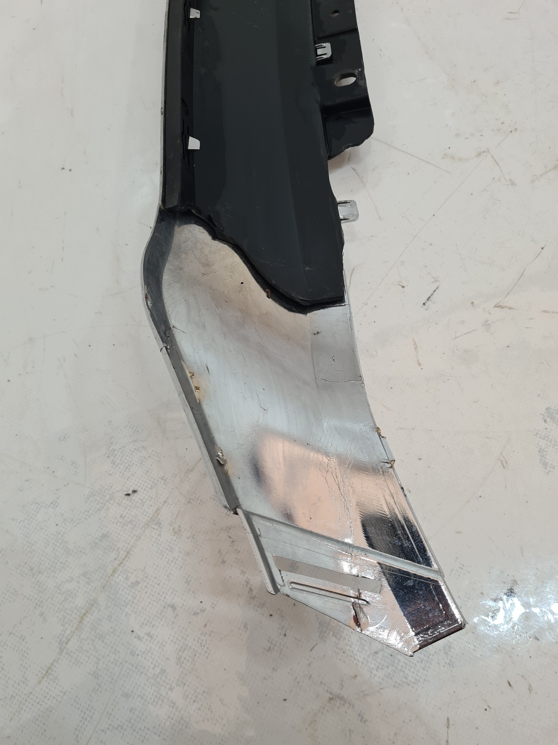 Dodge RAM V 19 Liste de protection pare-chocs 68335015A image 6