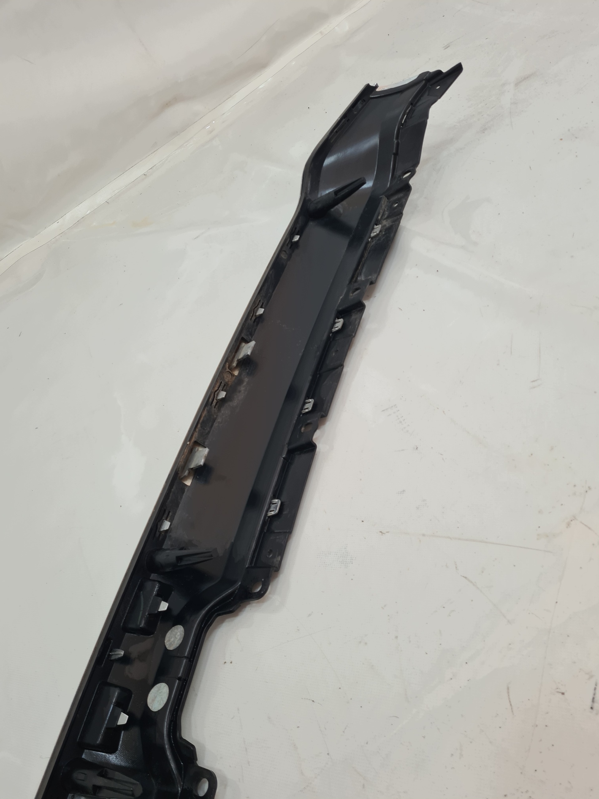Dodge RAM V 19 Liste de protection pare-chocs 68335015A image 8