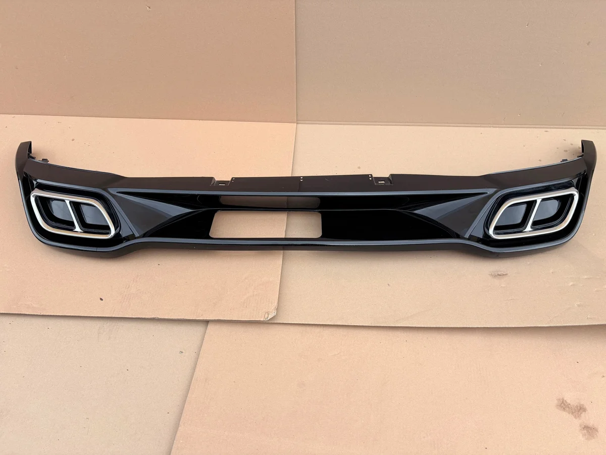 Diffusor bakre stötfångare VW Golf VIII R-LINE