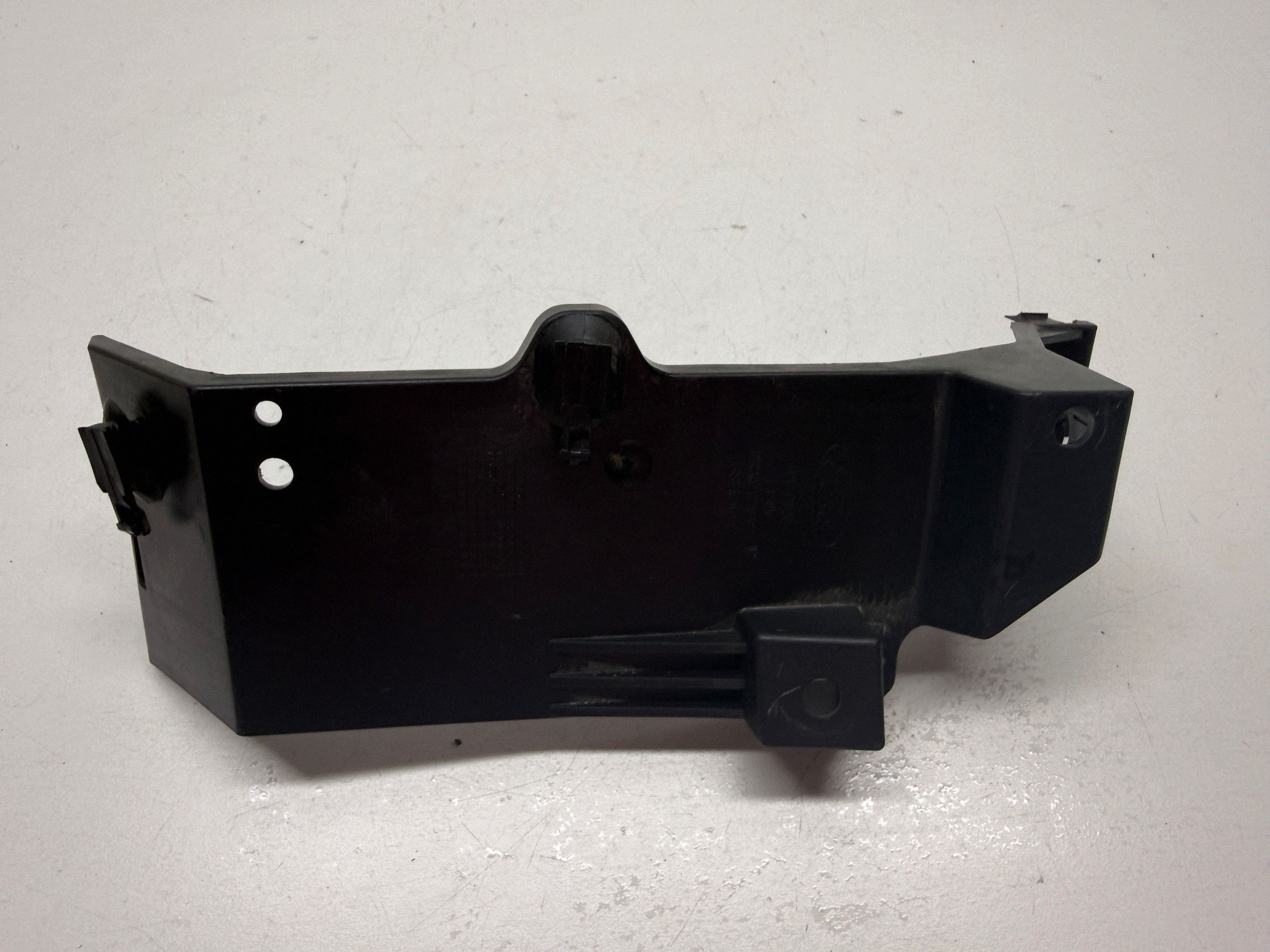 Ford Mustang VII 2025 - Bevestiging motorcomputer PR3A12A692CB