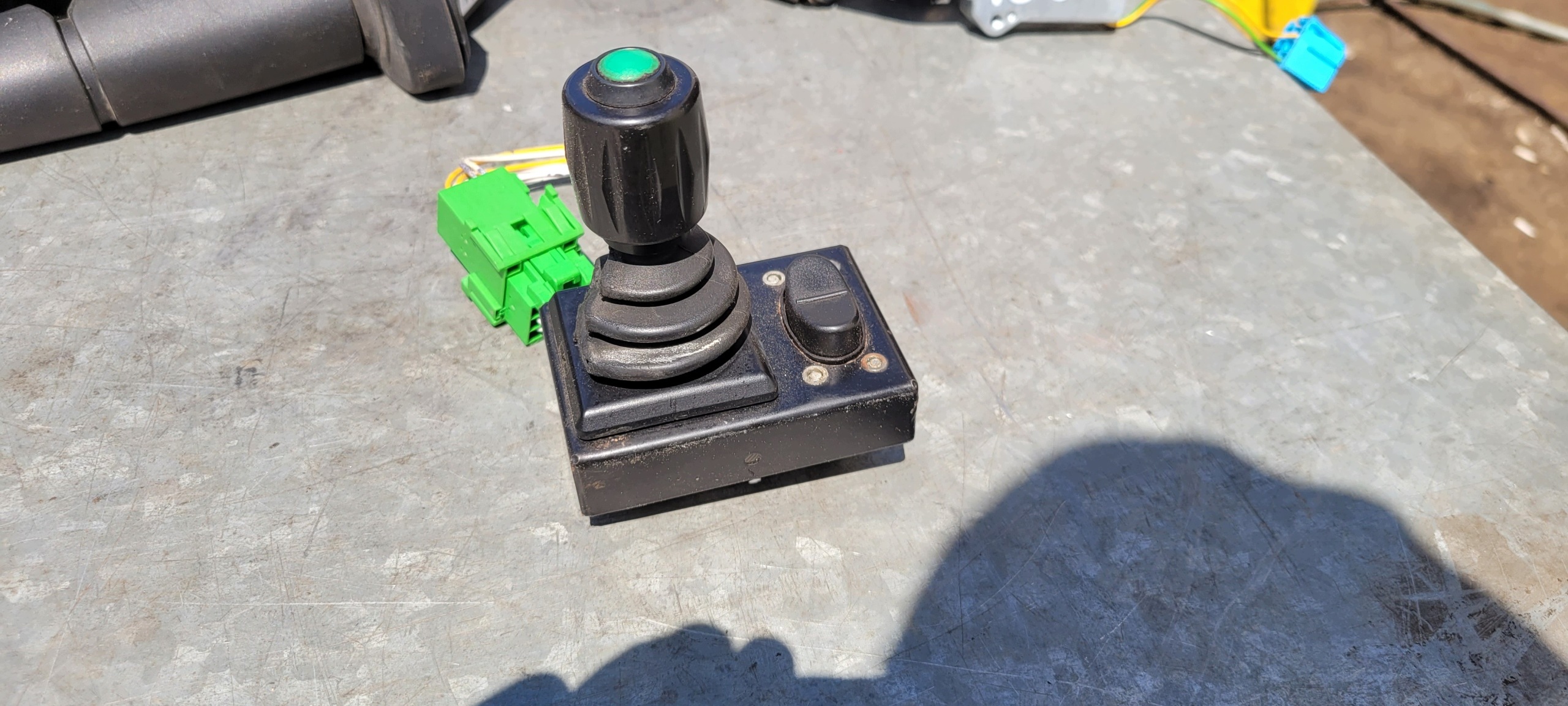 Hydraulinen joystick-ohjain JC2000-T-XYZ255678 image 2