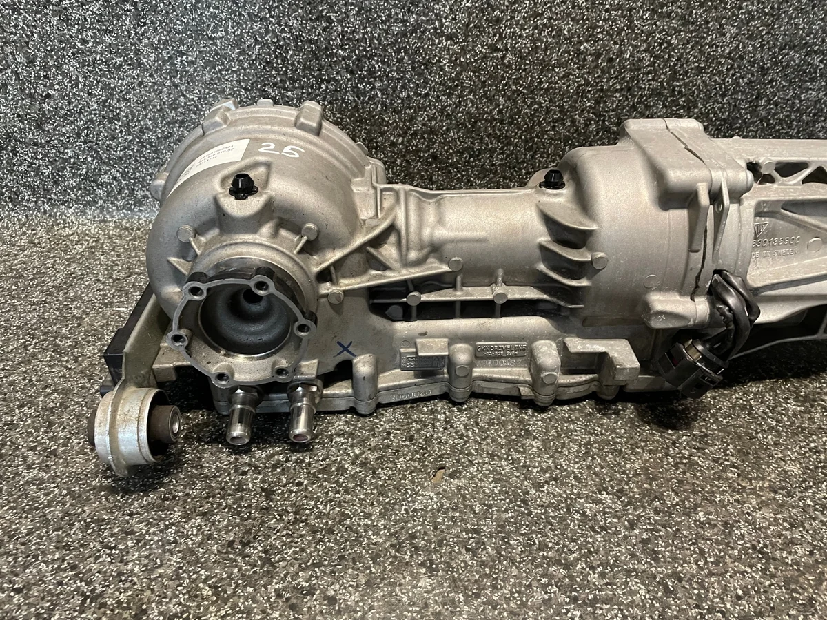 Porsche 911 4S etuvetopyörästö 991349010