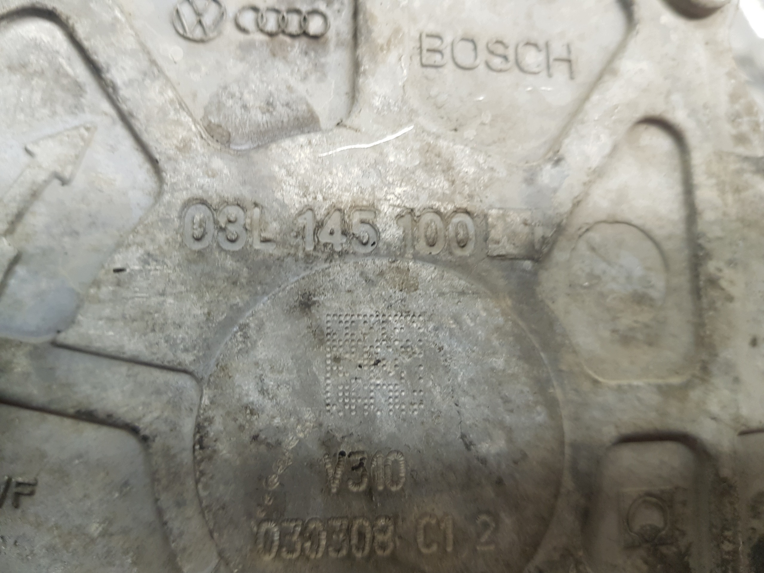 Alipainepumppu VW Passat B6 03L145100L image 5
