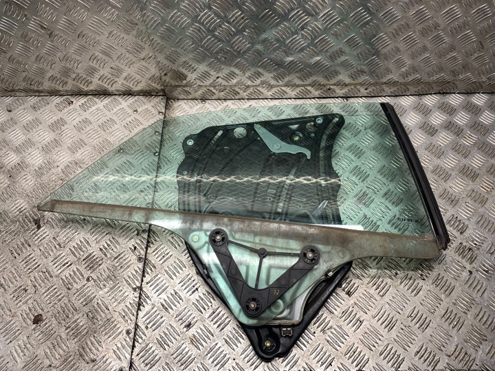 Seitenscheibe hinten Mercedes-Benz E A207 2011