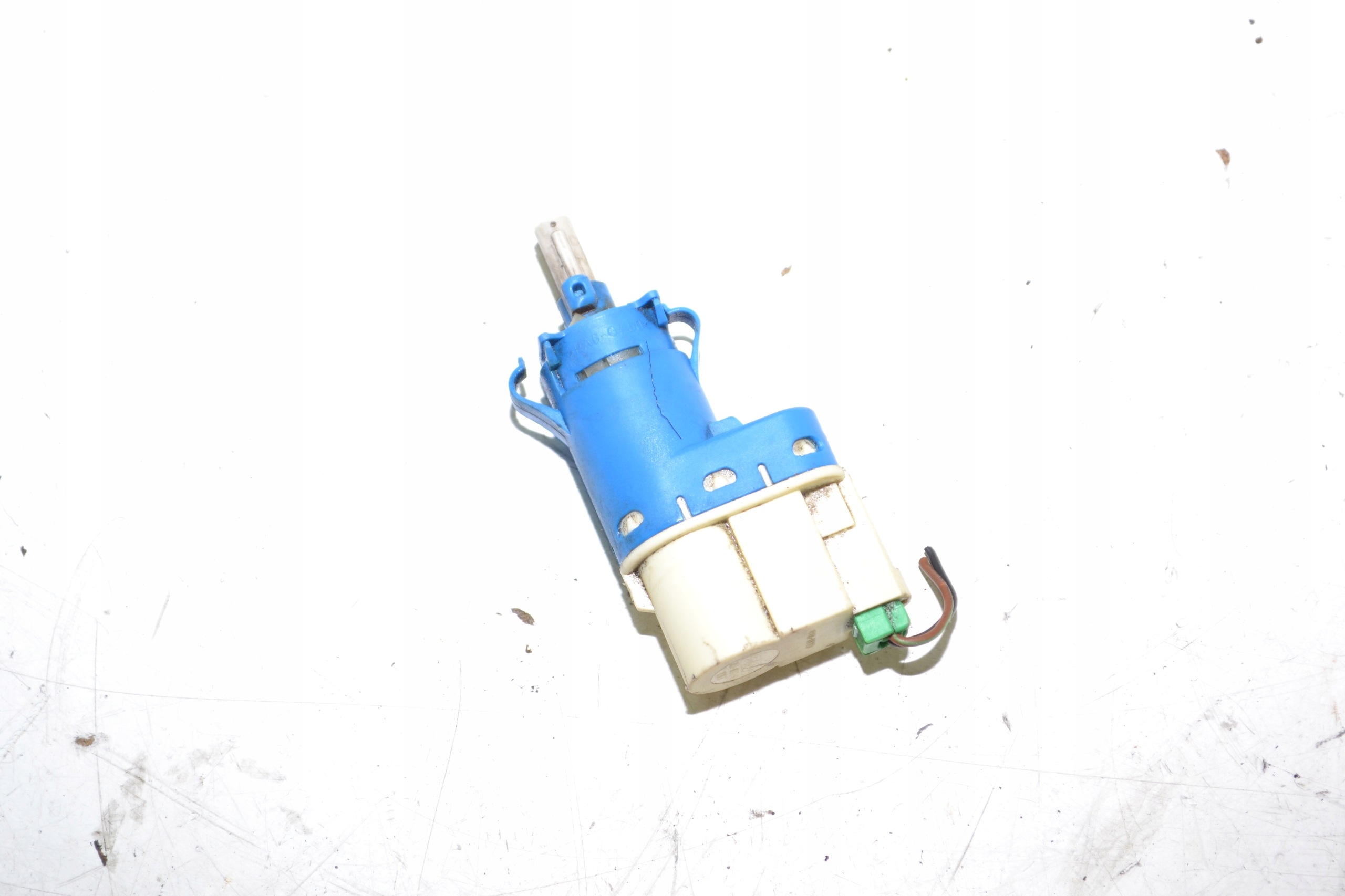 Interrupteur de feux stop Ford Focus C-Max image 4