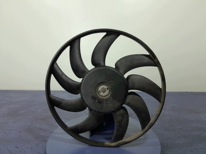 AUDI A6 C7 Ventilatore radiatore A10111406F