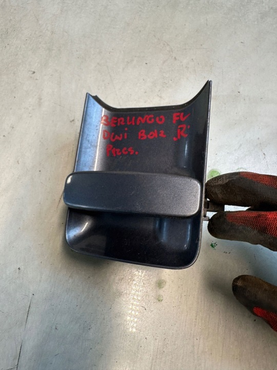 Citroen Berlingo I 02-12 takaluukku kahva oikea 9634932180