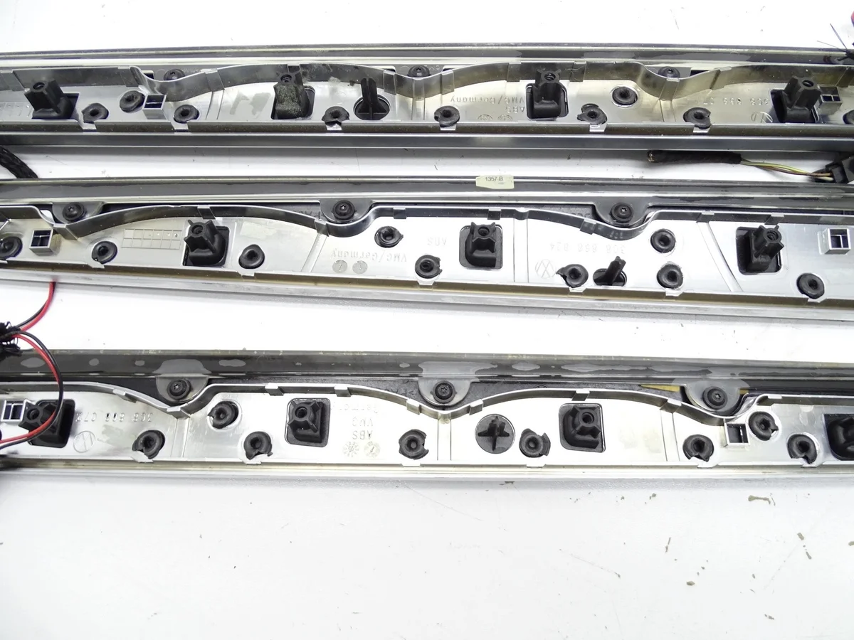 Moldura Puerta Trasera Derecha VW Passat CC image 7