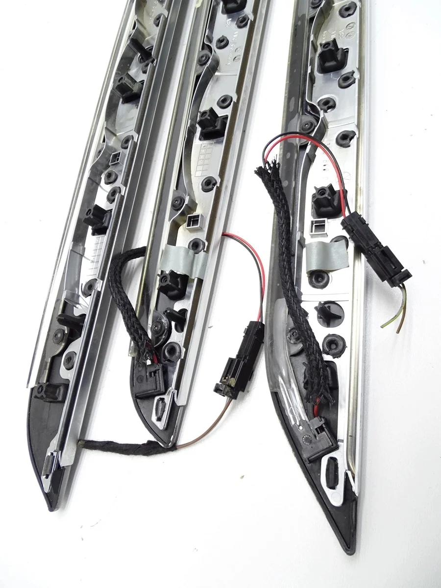 Moldura Puerta Trasera Derecha VW Passat CC image 8