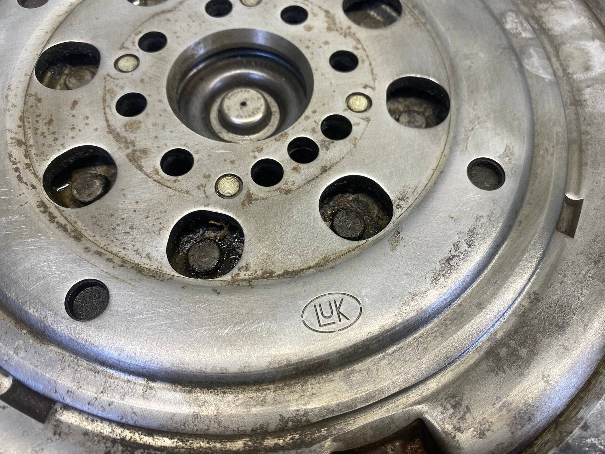 Embrayage bimasse LUK Mercedes Sprinter W906 2.2 CDI 415066010 324056210 image 7