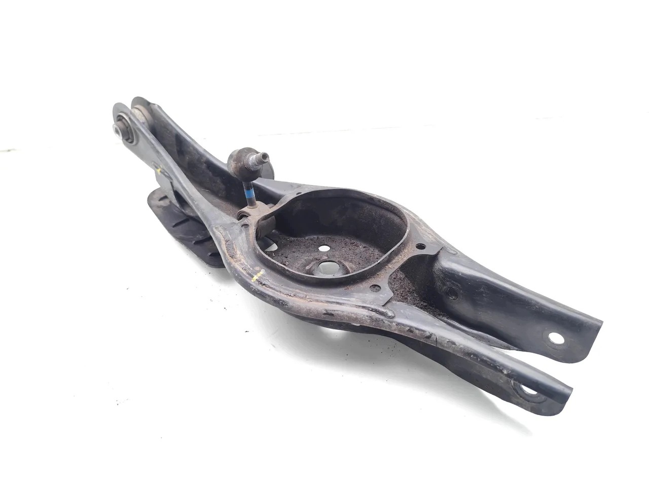 KIA EV3 Rear Trailing Arm 55211-EV000 2025 image 4