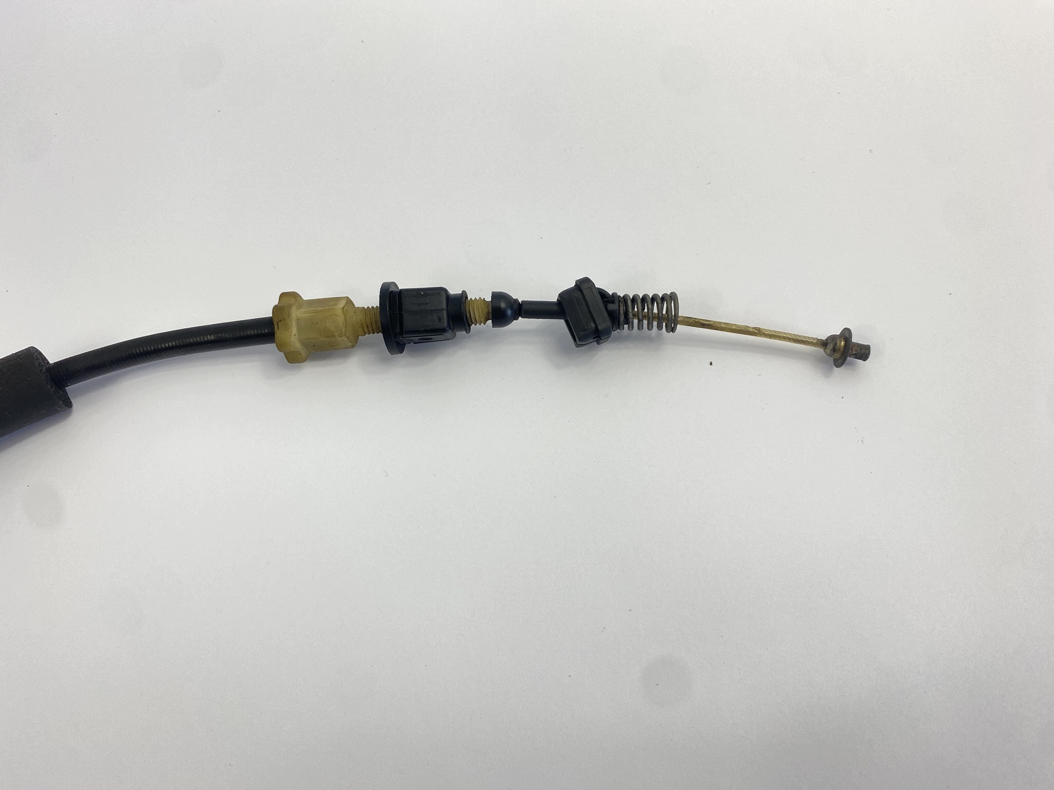 Câble d'accélérateur Mercedes W124 M102 image 3