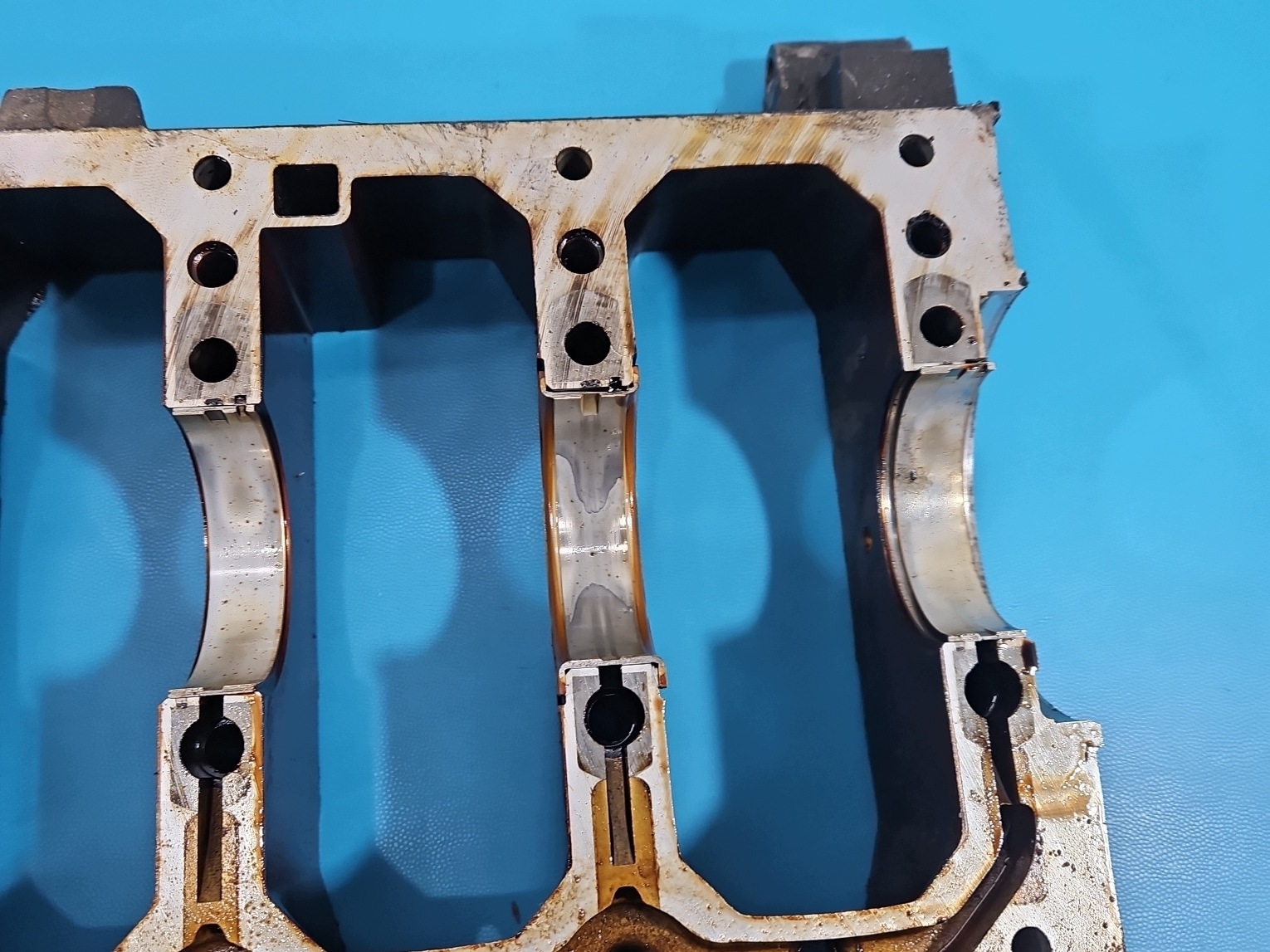Support vilebrequin Volvo XC90 I 2.5T image 3