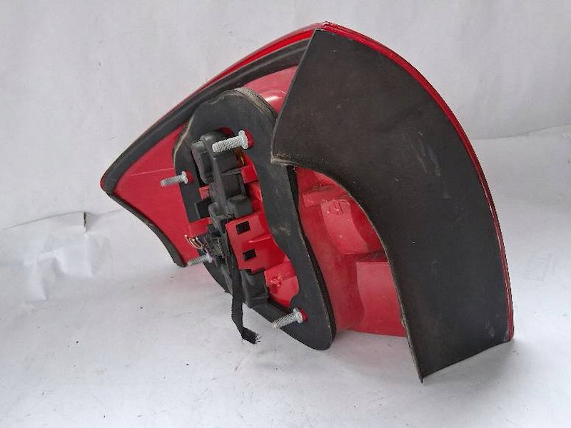 Rear lamp left sedan AUDI A6 C5 image 5