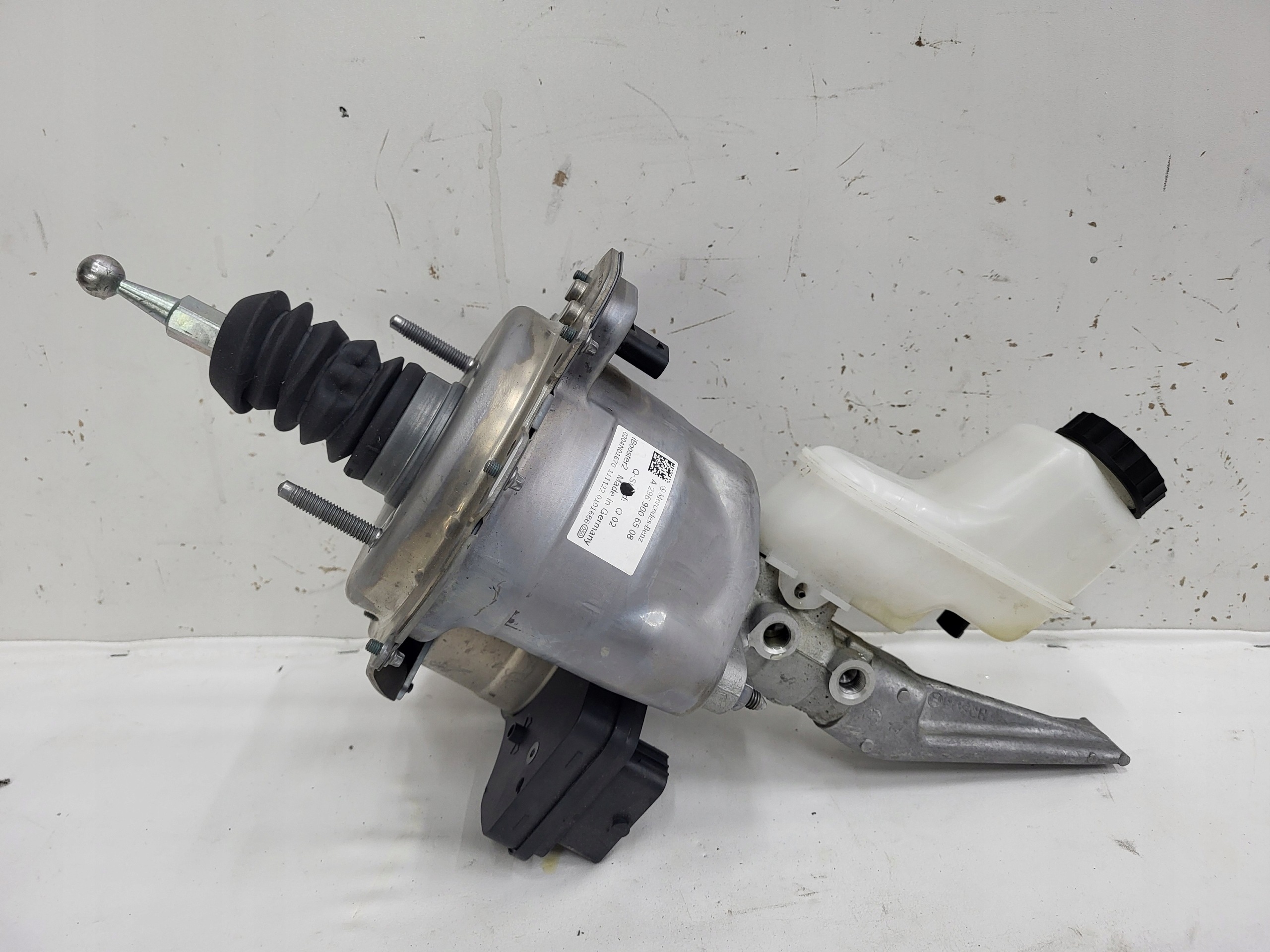 Bremskraftverstärker Mercedes-Benz EQS A2979005511 image 2