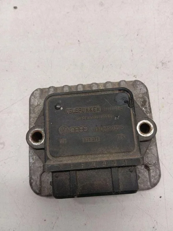 Module d'allumage Audi 80 191905351B image 3