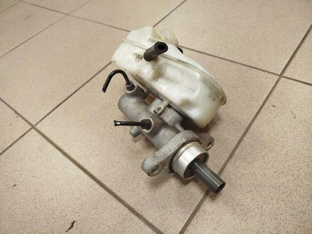 Cylindre de roue VW Transporter T5 7H0611303A image 4