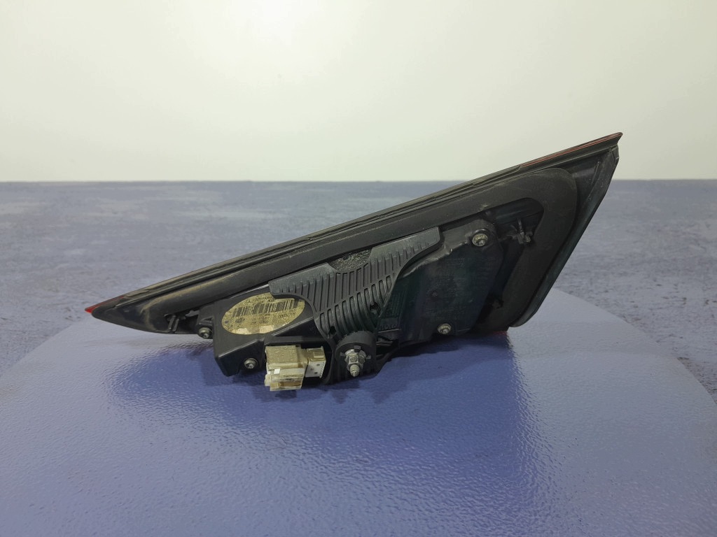 MERCEDES CLS C257 LED-RÜCKLEUCHTE LINKS INNEN AM KOFFERDECKEL A2579064600 image 3