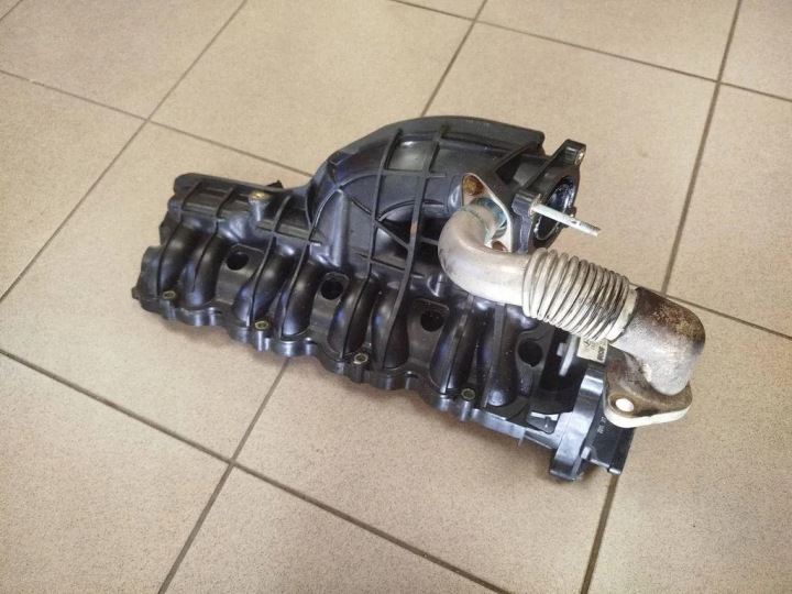 Intake Manifold KIA SORENTO II (XM) 283102F010 2.2L Diesel 2010