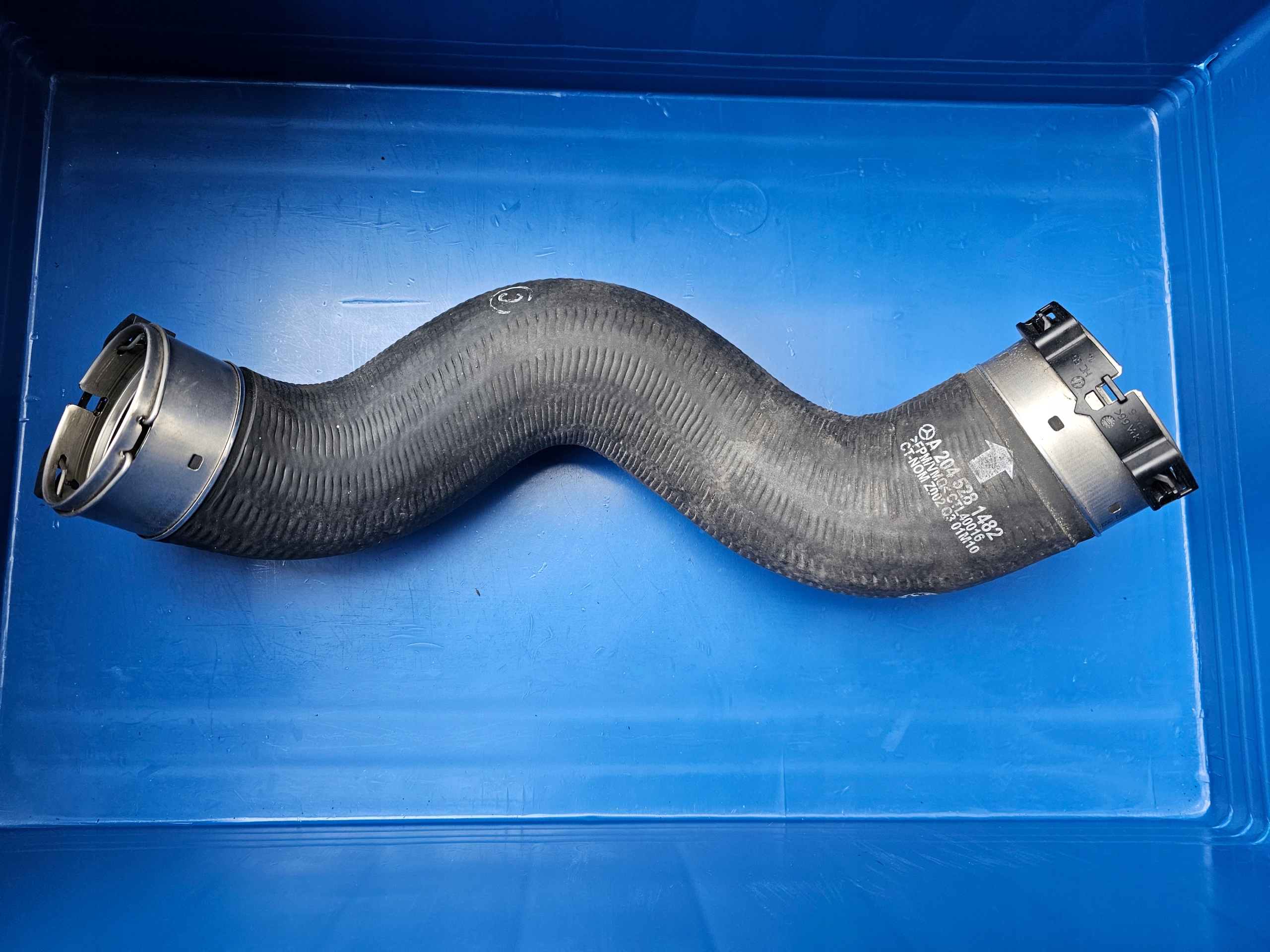 Ilmanputki intercoolerille Mercedes W207 W204 W212 2.2 CDI 651