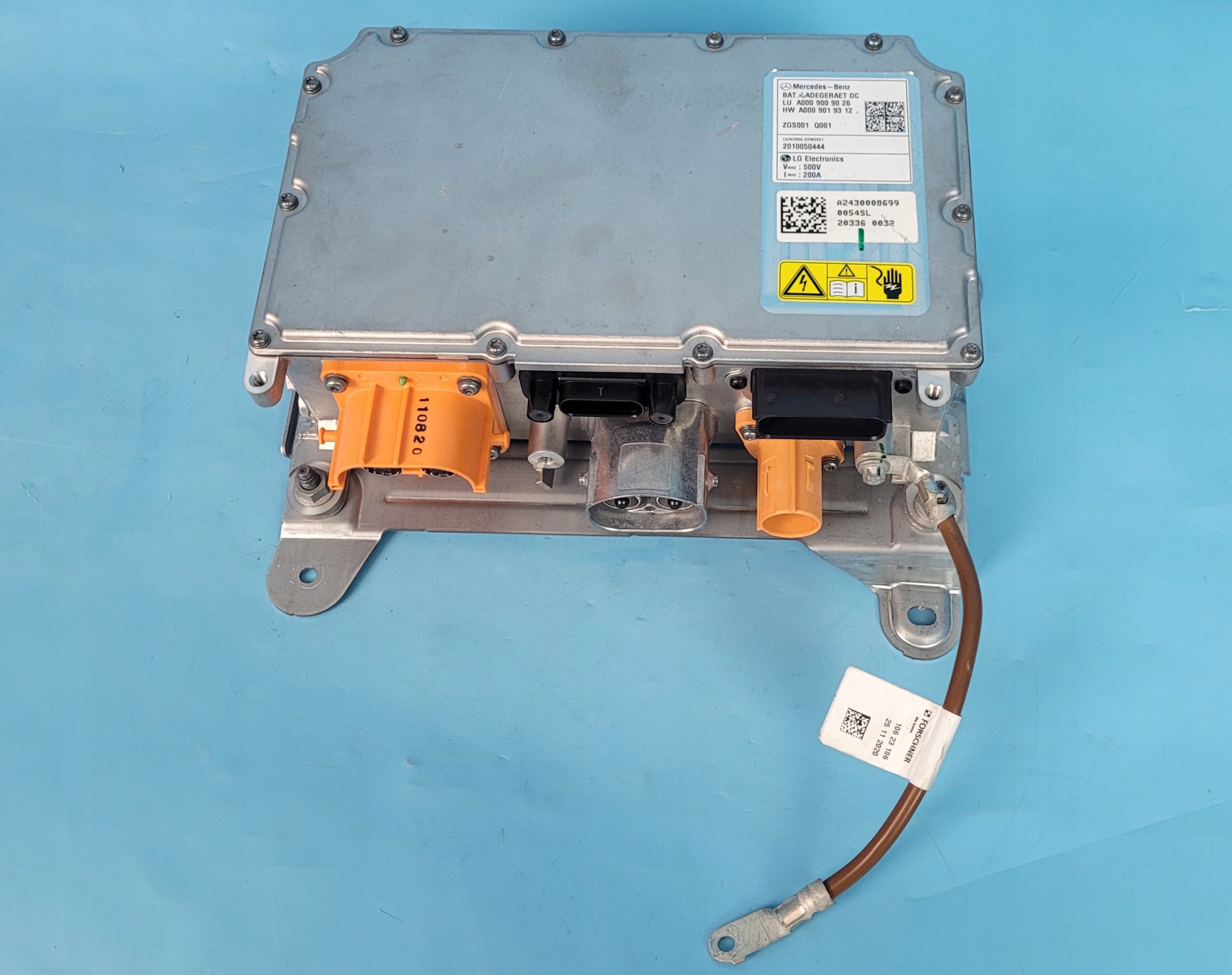 Mercedes EQA 250 Inverter A0009009026 image 2