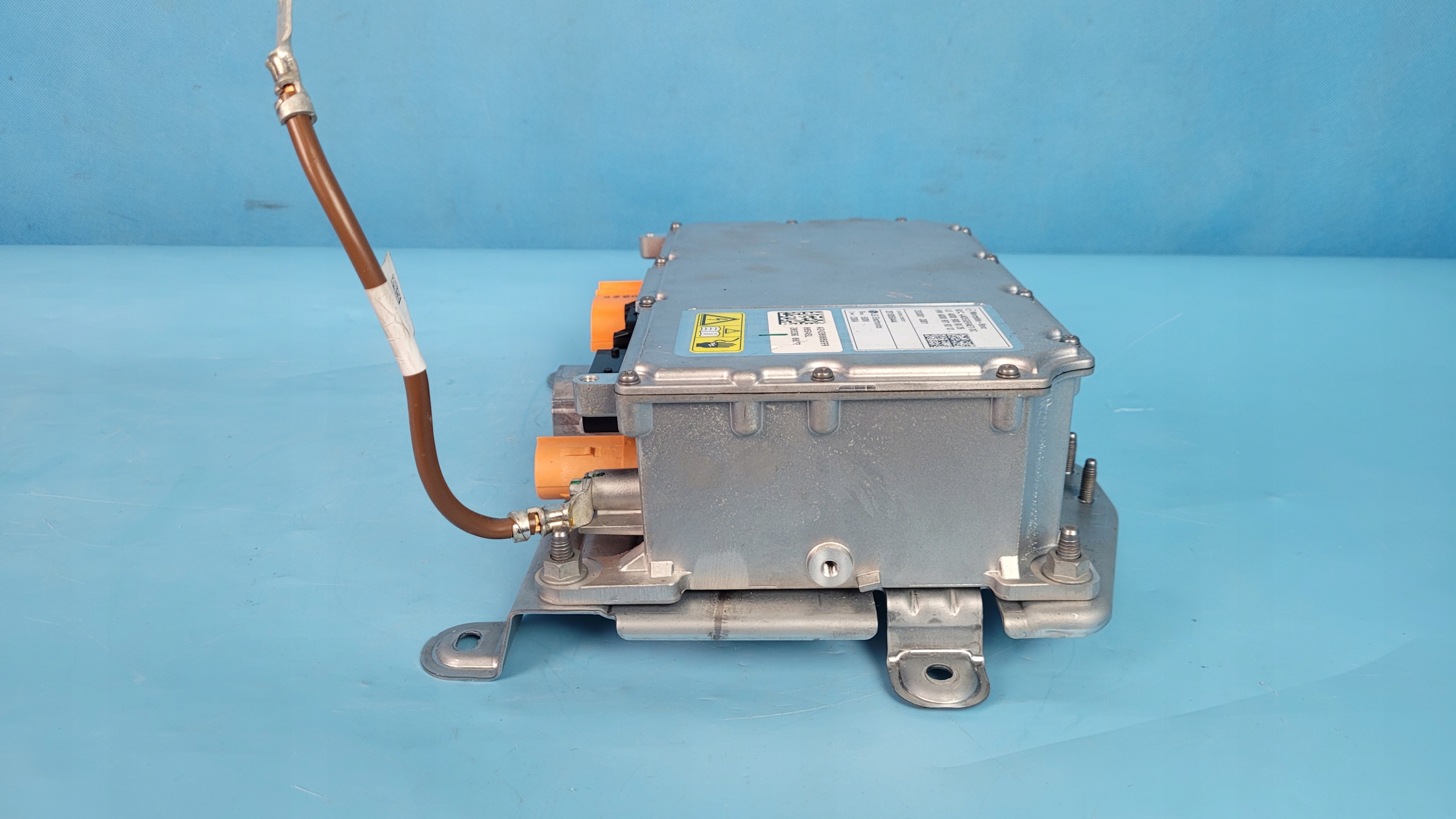 Mercedes EQA 250 Inverter A0009009026 image 6