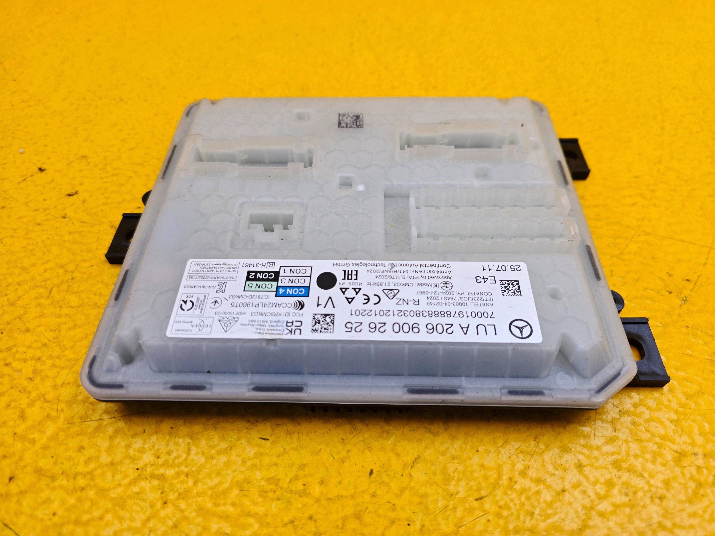 Module de commande d'allumage Mercedes C W206 A2069002625 image 6
