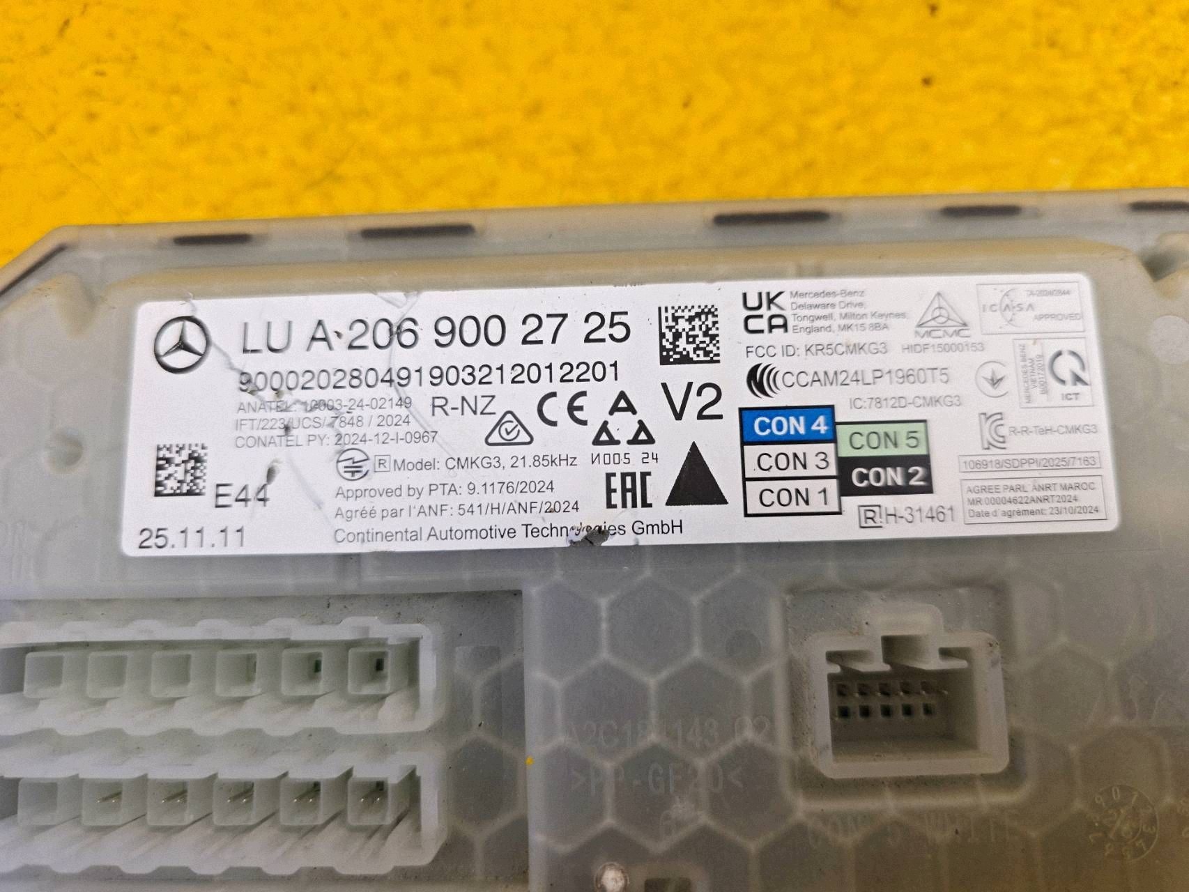 Module de commande d'allumage Mercedes C W206 A2069002725 image 7