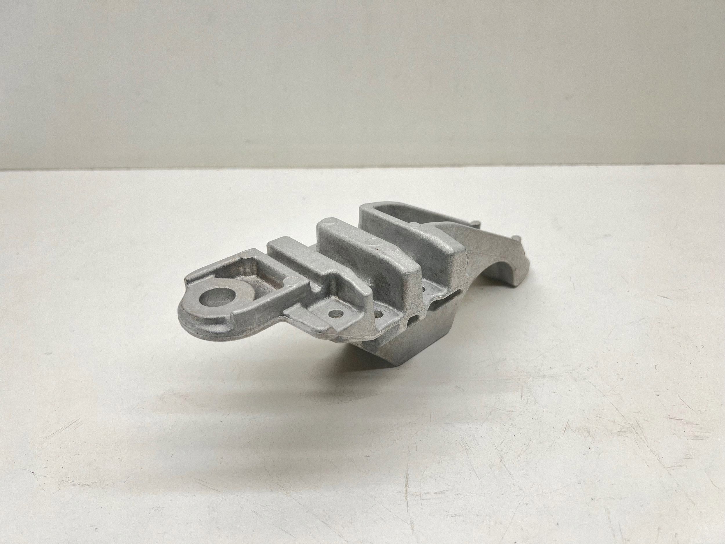 BMW 5 G30 G31 2017 Front Stabilizer Mount OEM 37116884013