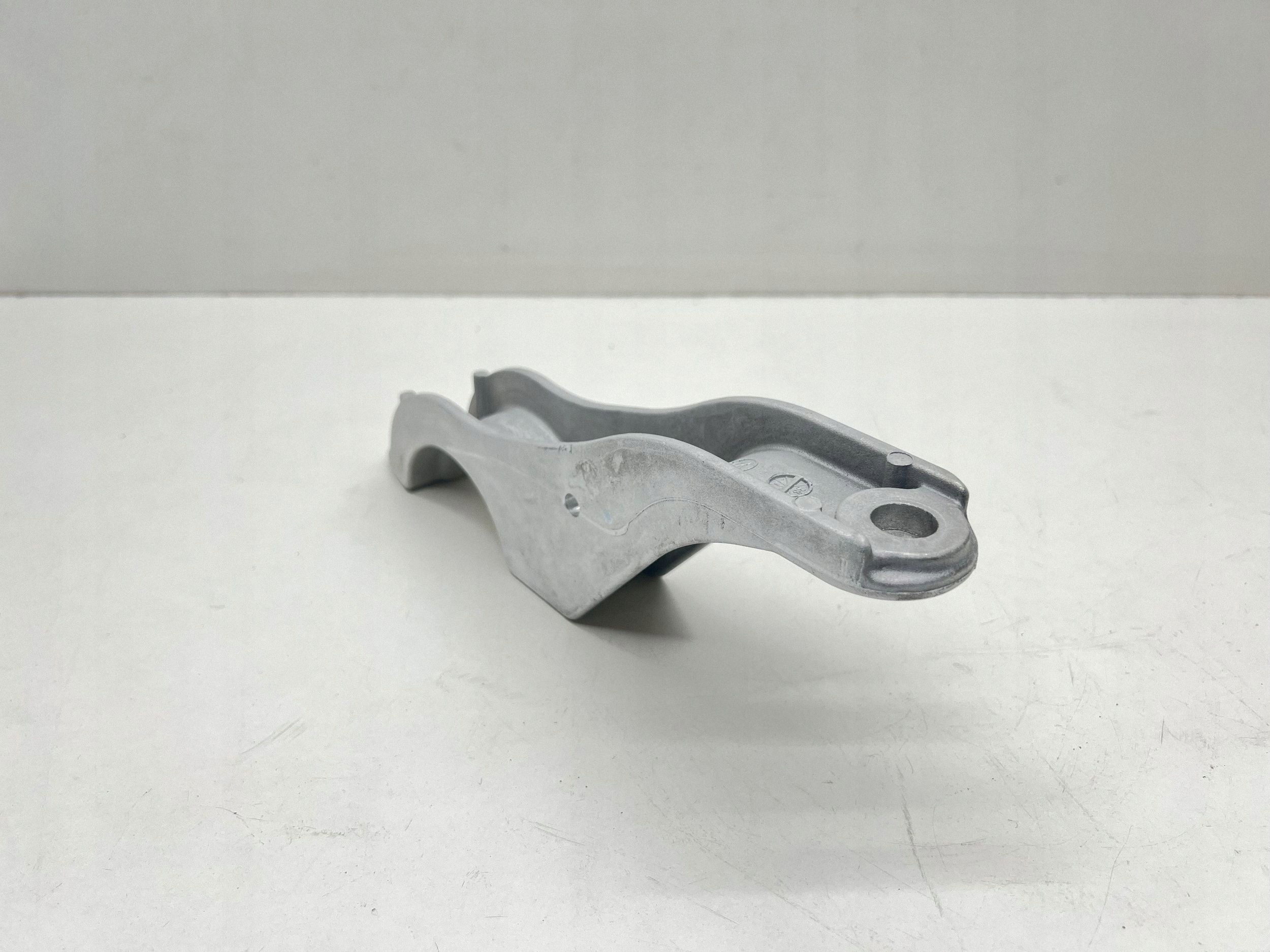 BMW 5 G30 G31 2017 Front Stabilizer Mount OEM 37116861476