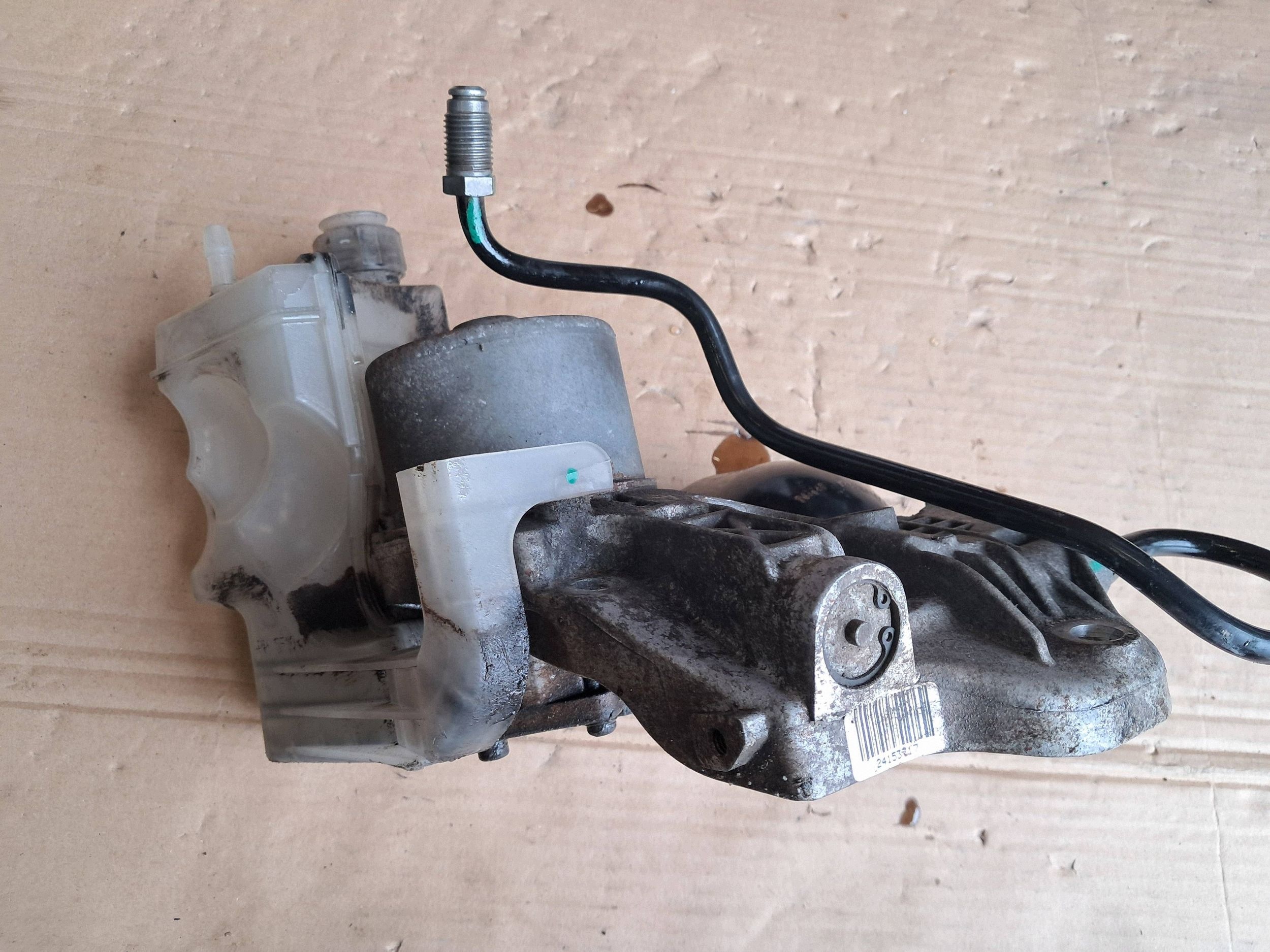 Peugeot 2008 Pump MCP Robot BM0121719 Begagnad image 3