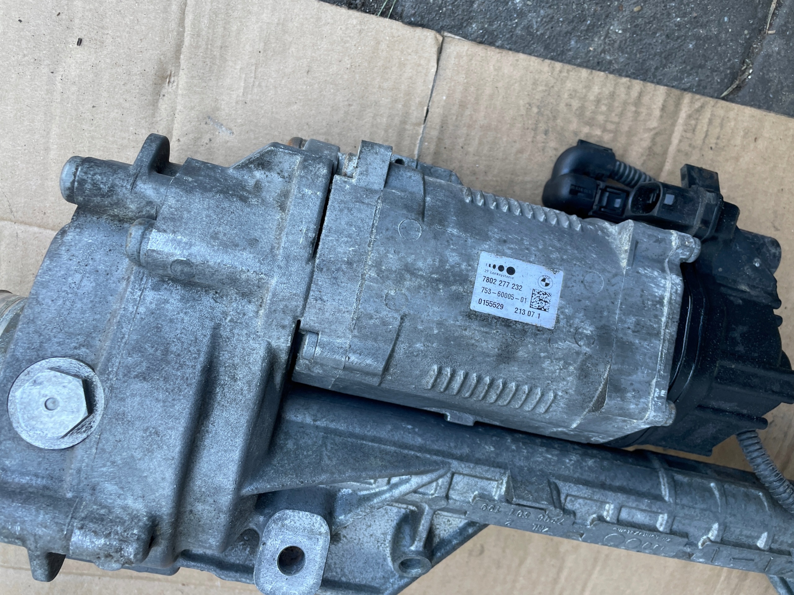 Crémaillère BMW E81 E87 E90 E91 E92 Électrique image 8