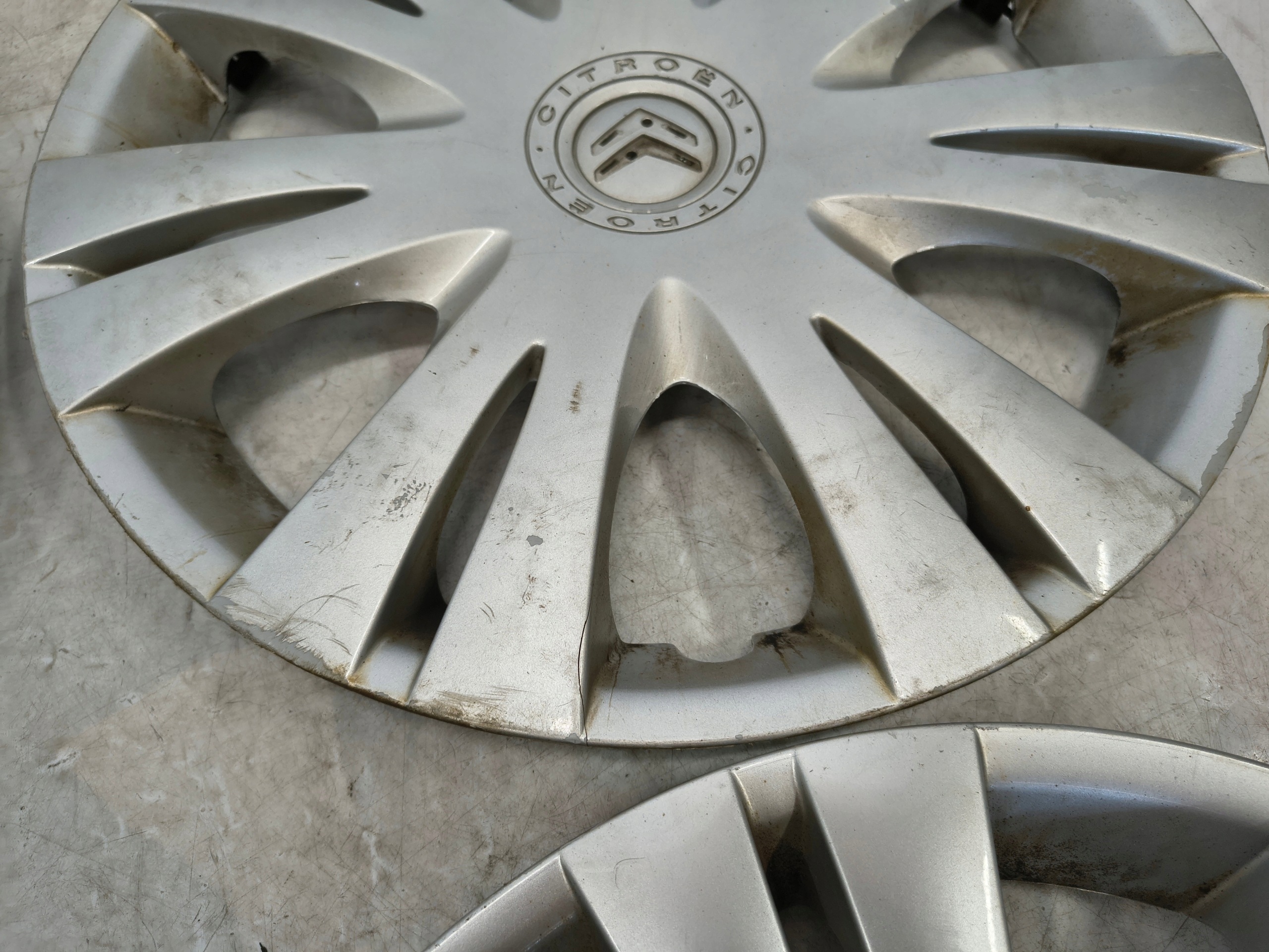 4 enjoliveurs Citroën R16 9657838280 image 3