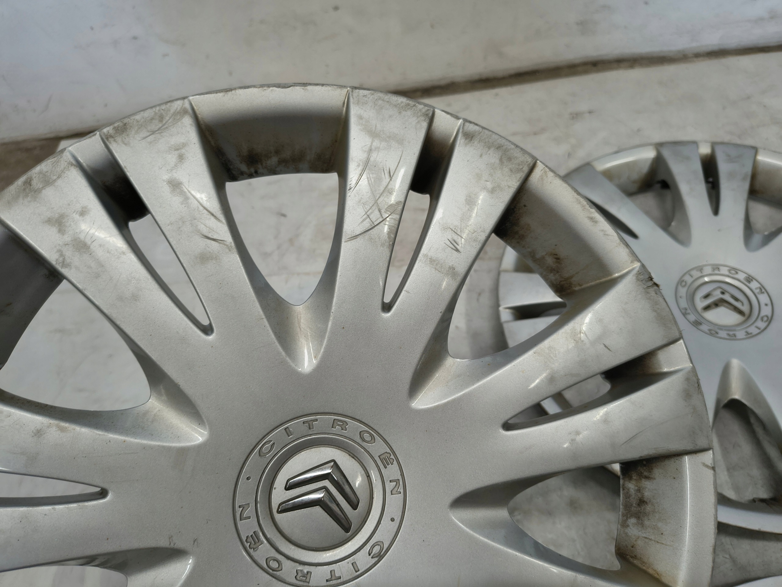 4 enjoliveurs Citroën R16 9657838280 image 8