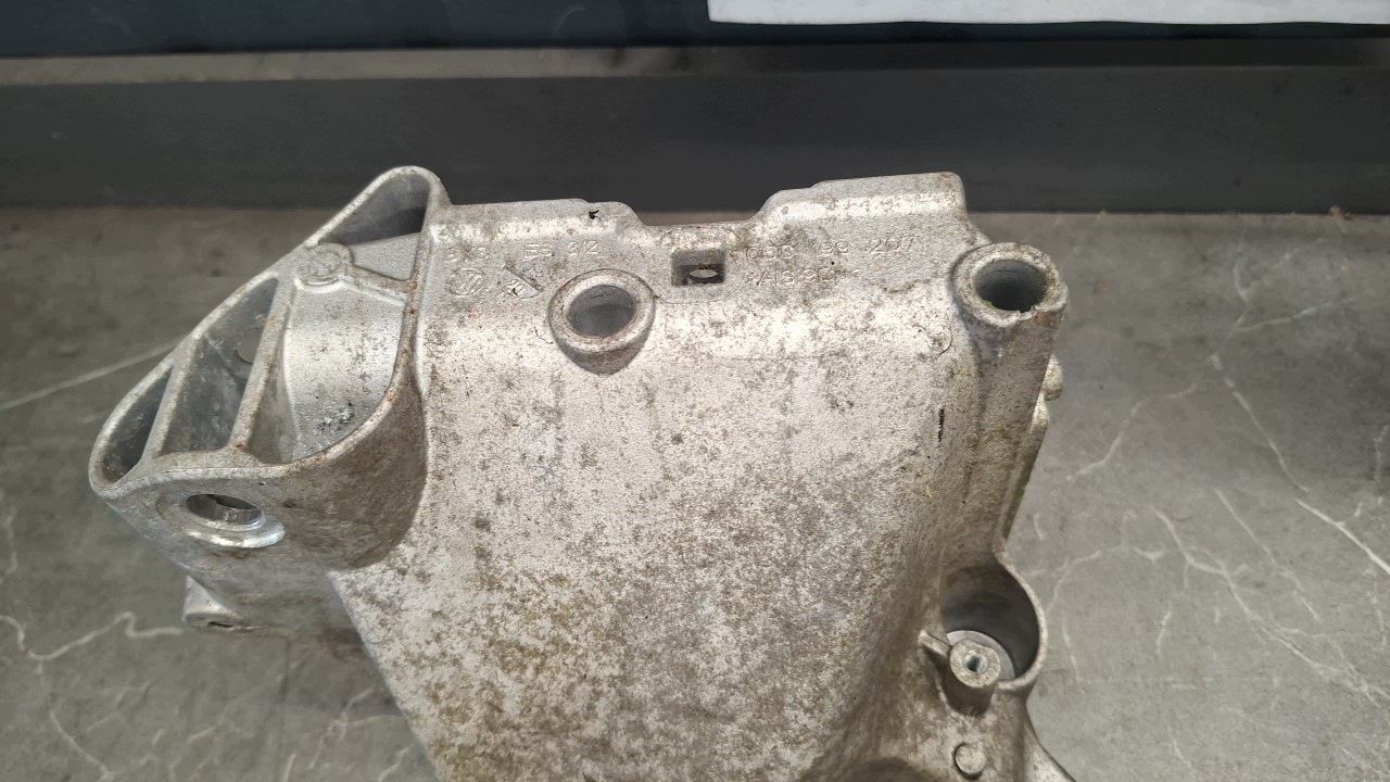 Support moteur VW SKODA SCALA I 05c199207