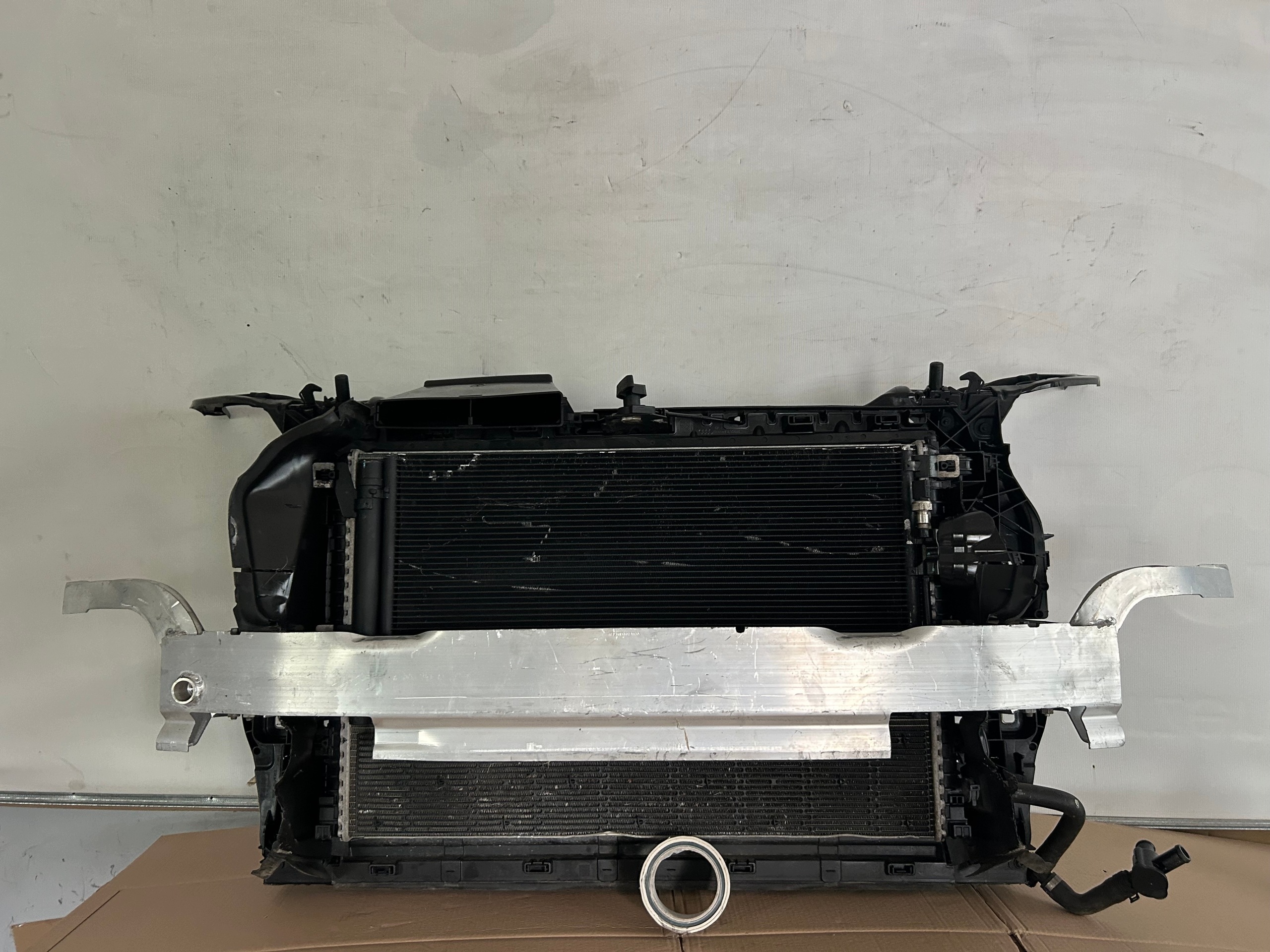 Conjunto Radiadores Suporte Dianteiro Audi Q5 FYT 80A 40 TDi 2020- image 3