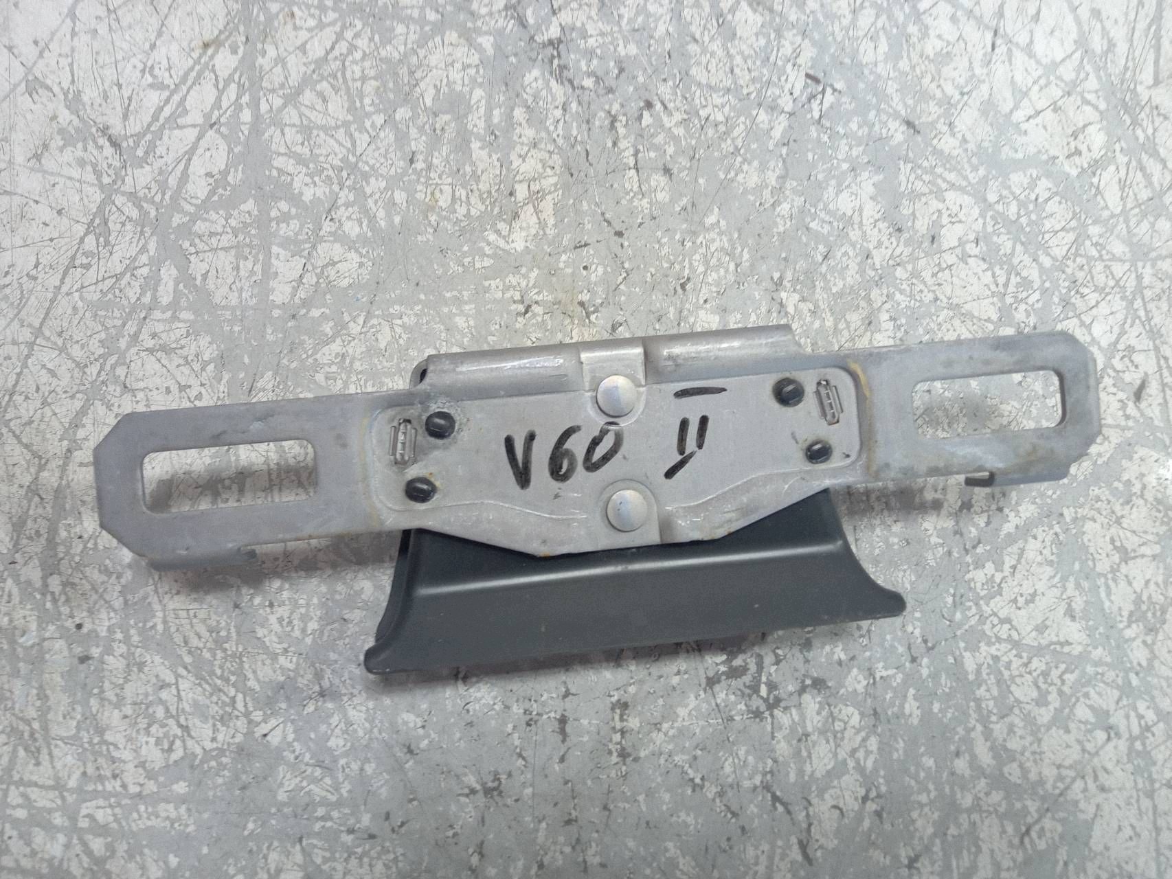Volvo V60 Tailgate Lock Bolt OE31455915 Used image 4
