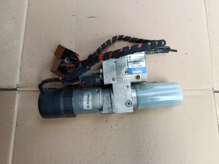 Pompe de toit Opel Tigra B 93162375