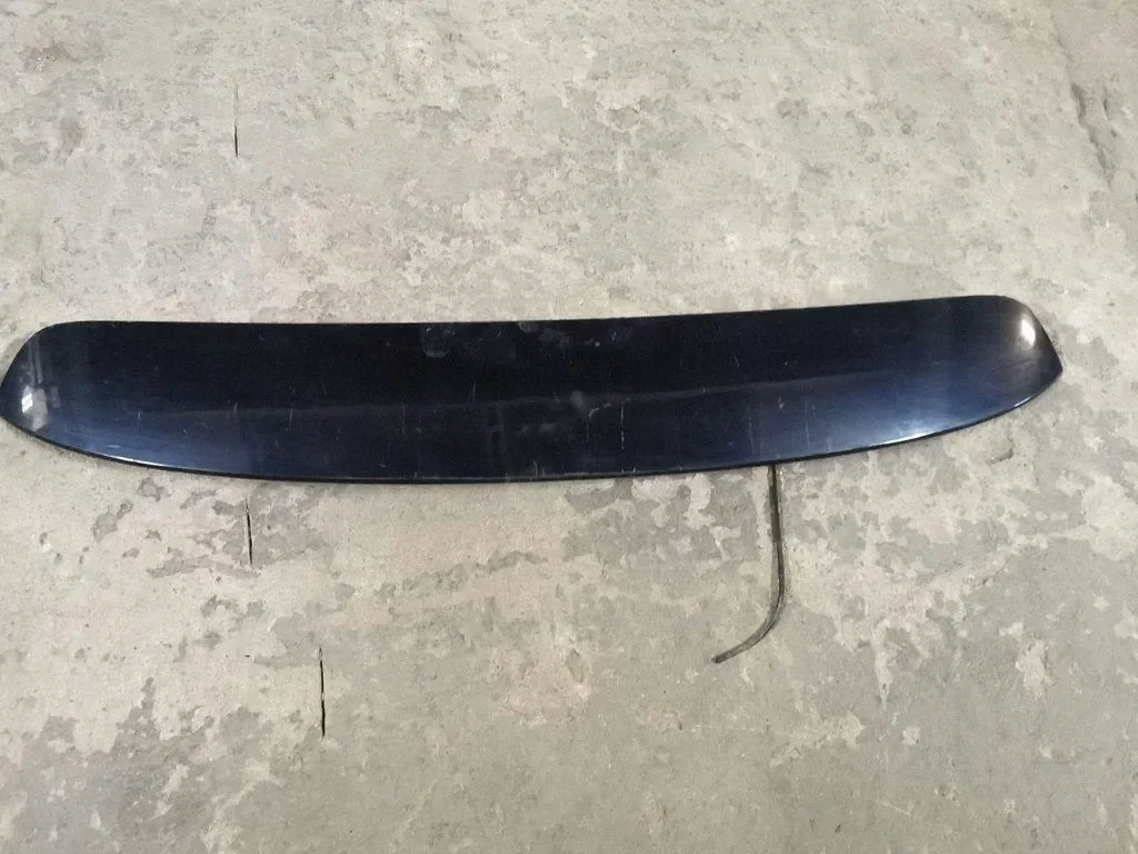 Spoiler tak för Mercedes E-klass 211 Kombi
