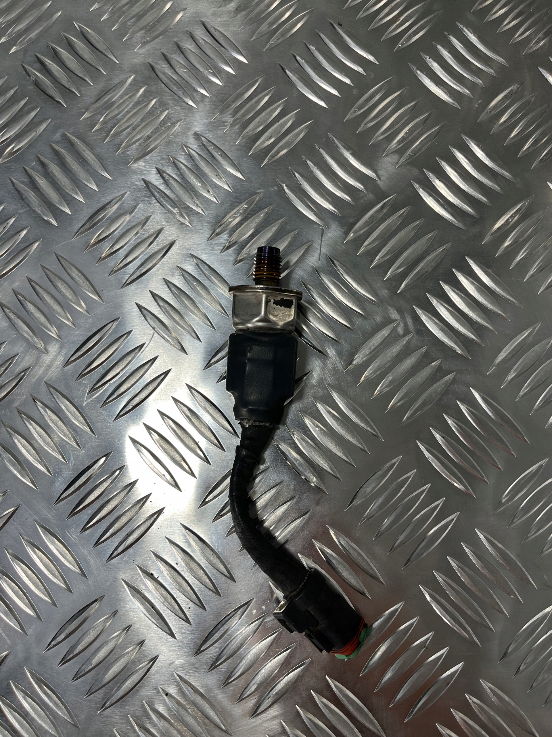 Polttoainepaineanturi Scania XPI Euro 5/6 OEM 1760323