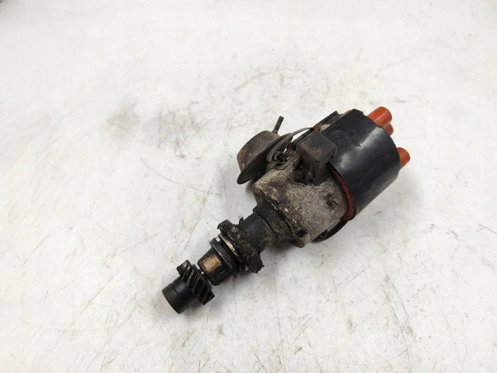 Distributeur d'allumage Audi 80 026905206A